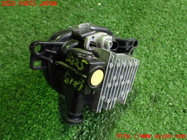 2UPJ-9232251180]ボルボ・EC40(C40 リチャージ)(XE400RXCE)右フォグ 中古_2