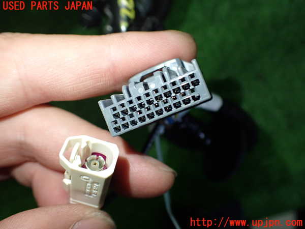 2UPJ-9232251210]ボルボ・EC40(C40 リチャージ)(XE400RXCE)右ドアミラー 中古_4