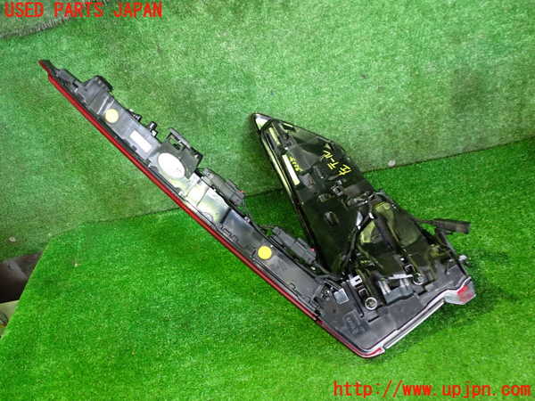 2UPJ-9232251536]ボルボ・EC40(C40 リチャージ)(XE400RXCE)左テールランプ 中古_2