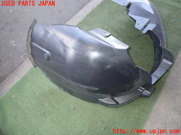 2UPJ-9232251090]ボルボ・EC40(C40 リチャージ)(XE400RXCE)右前フェンダーライナー 中古_3