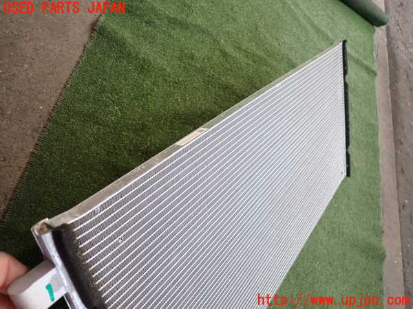 2UPJ-9232256031]ボルボ・EC40(C40 リチャージ)(XE400RXCE)エアコンコンデンサー1 【ジャンク品】 中古_3
