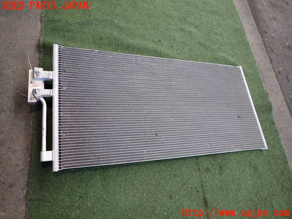 2UPJ-9232256031]ボルボ・EC40(C40 リチャージ)(XE400RXCE)エアコンコンデンサー1 【ジャンク品】 中古_4