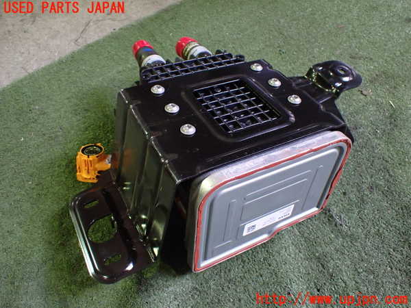 2UPJ-9232256100]ボルボ・EC40(C40 リチャージ)(XE400RXCE)ヒーターコア 中古_3