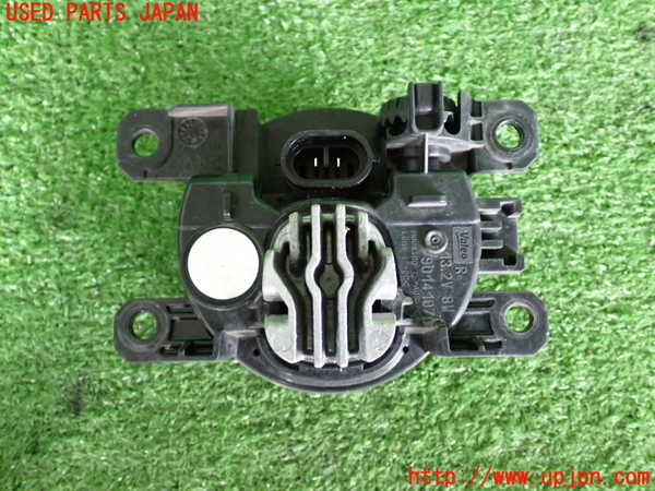 2UPJ-9232261180]ジープ・レネゲード(BV13PM)右フォグ 中古_3