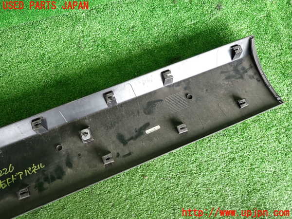 2UPJ-9232261232]ジープ・レネゲード(BV13PM)右前ドアパネル 中古_4