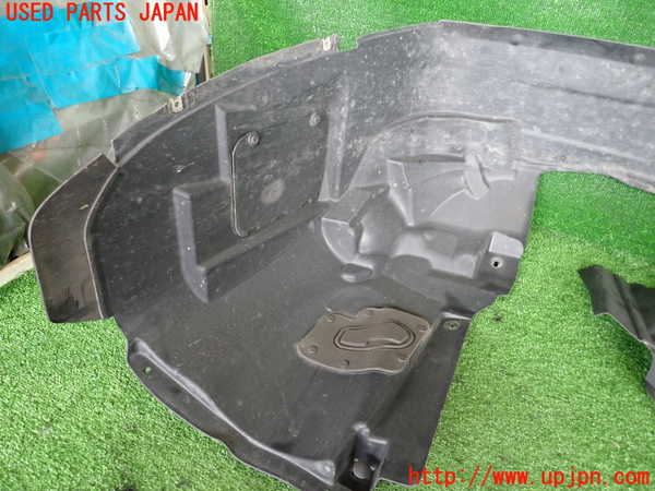 2UPJ-9232261092]ジープ・レネゲード(BV13PM)左前フェンダーライナー 中古_4