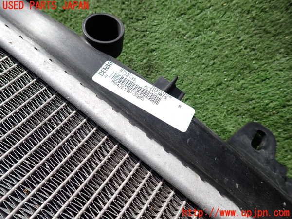 2UPJ-9232262322]ジープ・レネゲード(BV13PM)ラジエーター2 中古_3