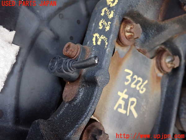 2UPJ-9232264305]ジープ・レネゲード(BV13PM)左リアナックルハブ 中古_3