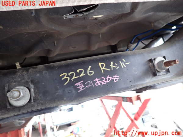 2UPJ-9232265295]ジープ・レネゲード(BV13PM)リアメンバー 中古_2