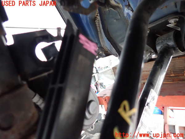 2UPJ-9232265445]ジープ・レネゲード(BV13PM)リアスタビライザー 中古_3