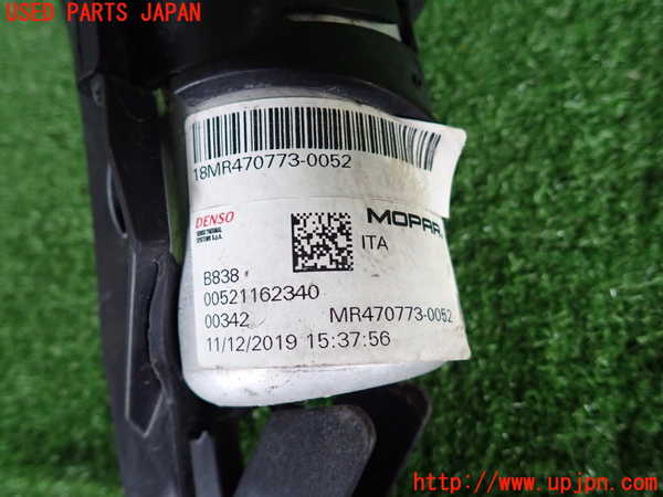 2UPJ-9232266031]ジープ・レネゲード(BV13PM)エアコンコンデンサー1 中古_5