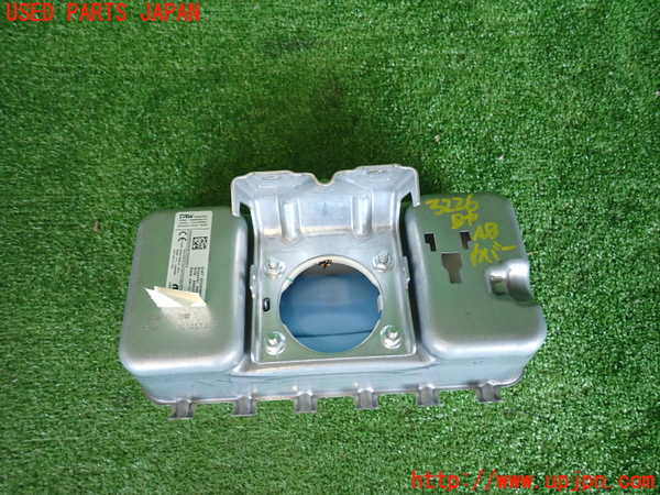 2UPJ-9232267870]ジープ・レネゲード(BV13PM)助手席側エアバッグカバー 中古_2