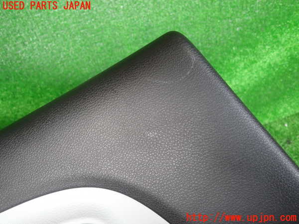 2UPJ-9232261324]ジープ・レネゲード(BV13PM)左後ドア内張り 中古_4