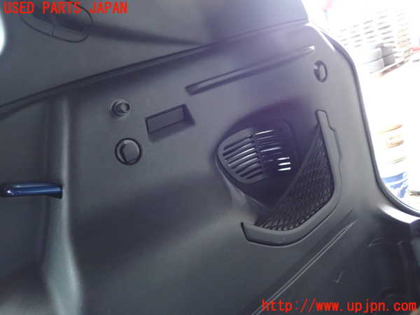 2UPJ-9232267675]ジープ・レネゲード(BV13PM)右リアピラートリム 中古_5