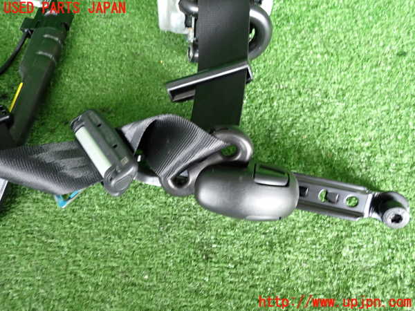 2UPJ-9232267075]ジープ・レネゲード(BV13PM)助手席シートベルト 中古_3