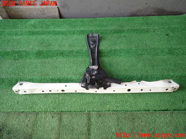 2UPJ-9232271040]レガシィ ワゴン(BRM)アッパーコアサポート 中古_2