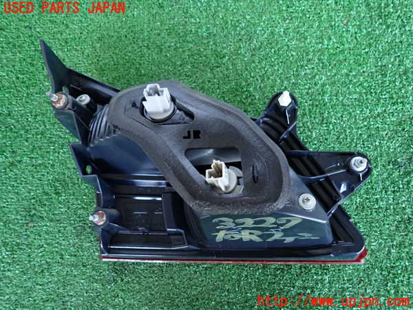 2UPJ-9232271550]レガシィ ワゴン(BRM)右リアフィニッシャー 中古_2