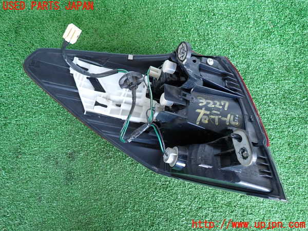 2UPJ-9232271530]レガシィ ワゴン(BRM)右テールランプ 中古_2