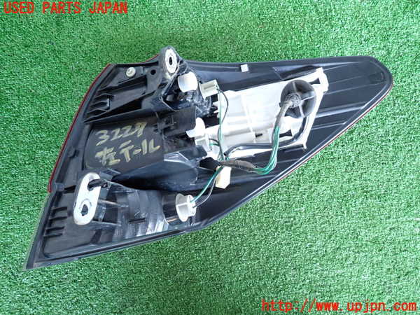 2UPJ-9232271536]レガシィ ワゴン(BRM)左テールランプ 中古_2