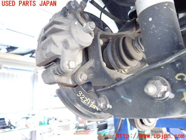 2UPJ-9232274305]レガシィ ワゴン(BRM)左リアナックルハブ 中古_2