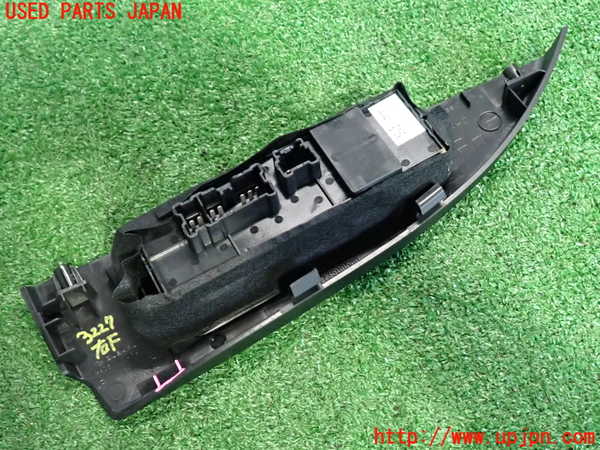 2UPJ-9232276240]レガシィ ワゴン(BRM)右前パワーウィンドウスイッチ 中古_2