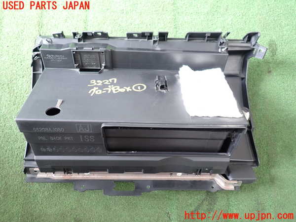 2UPJ-9232277516]レガシィ ワゴン(BRM)グローブボックス1 中古_3