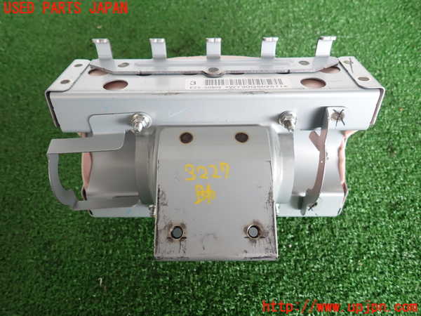 2UPJ-9232277870]レガシィ ワゴン(BRM)助手席側エアバッグカバー 中古_2