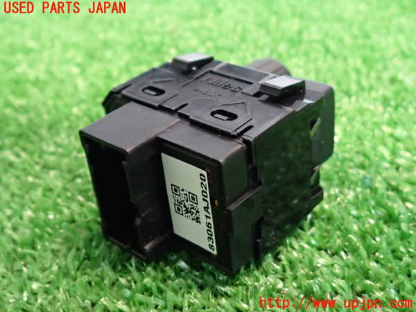 2UPJ-9232276280]レガシィ ワゴン(BRM)ミラースイッチ 中古_2