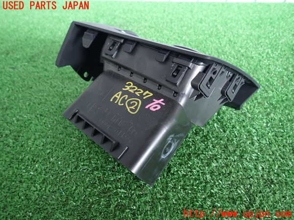 2UPJ-9232277527]レガシィ ワゴン(BRM)エアコン吹き出し口2 (右) 中古_2