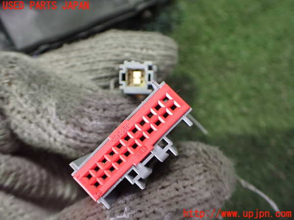 2UPJ-9232291212]ジャガー・XE(JA2NA)左ドアミラー 中古_4