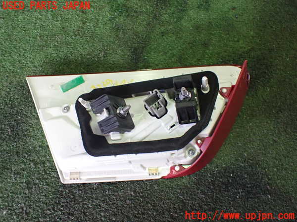 2UPJ-9232291550]ジャガー・XE(JA2NA)右リアフィニッシャー 中古_3