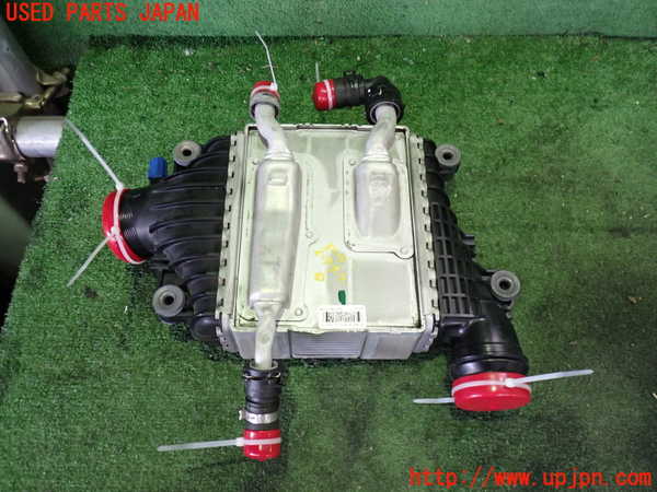 2UPJ-9232292451]ジャガー・XE(JA2NA)インタークーラー1 中古_2