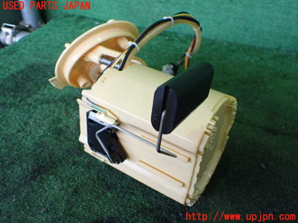 2UPJ-9232292510]ジャガー・XE(JA2NA)燃料ポンプ 中古_2