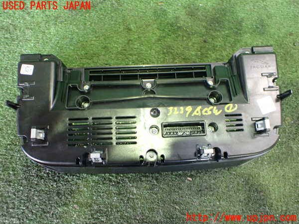2UPJ-9232296066]ジャガー・XE(JA2NA)エアコンスイッチ1 中古_2