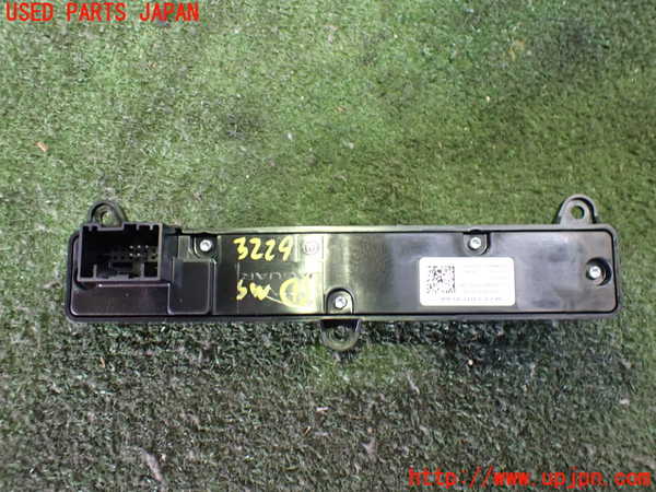 2UPJ-9232296306]ジャガー・XE(JA2NA)スイッチ1 中古_2