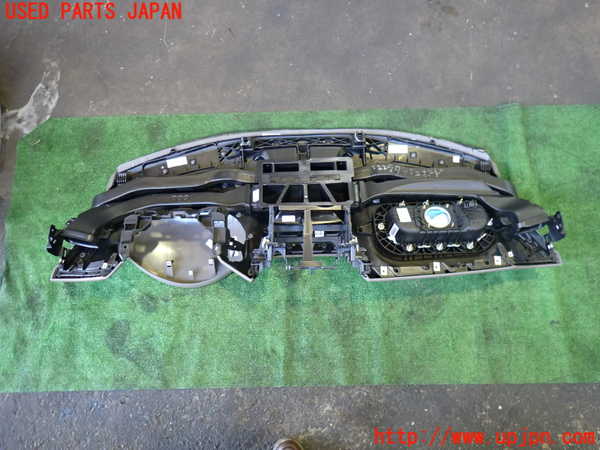 2UPJ-9232297505]ジャガー・XE(JA2NA)ダッシュボード 中古_5