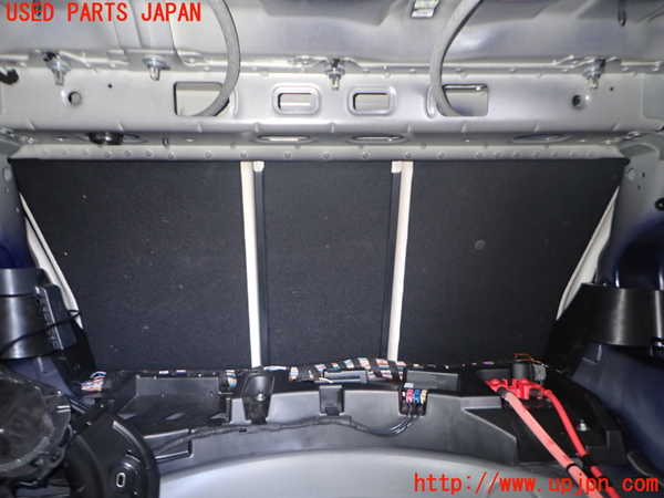 2UPJ-9232297385]ジャガー・XE(JA2NA)リアシート 中古_5