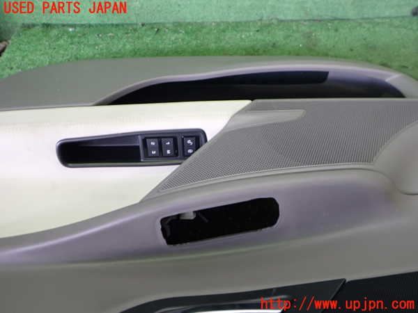 2UPJ-9232291234]ジャガー・XE(JA2NA)右前ドア内張り 中古_2