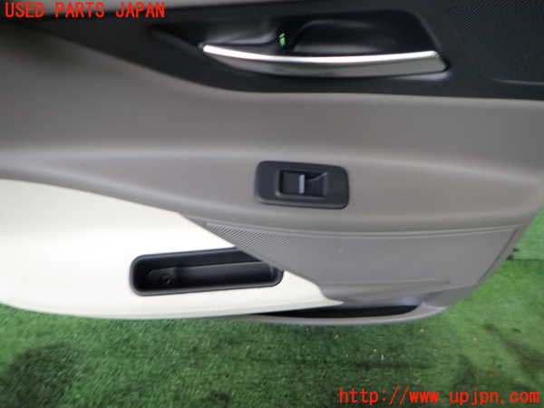 2UPJ-9232291324]ジャガー・XE(JA2NA)左後ドア内張り 中古_2
