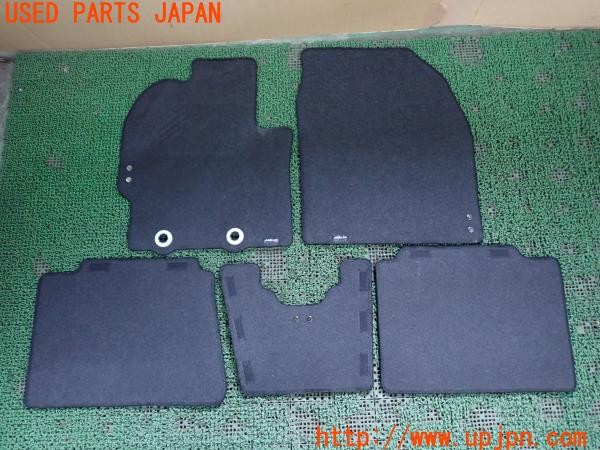 3UPJ=9232300629]アクア GRスポーツ(MXPK11)純正 フロアマット 中古_4