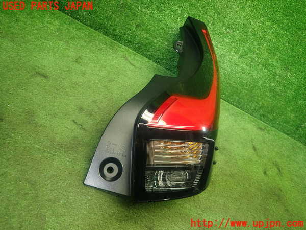 1UPJ-9232301530]アクア(AQUA)(MXPK11)右テールランプ 中古_2