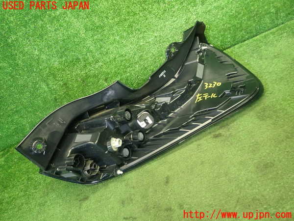1UPJ-9232301536]アクア(AQUA)(MXPK11)左テールランプ 中古_3