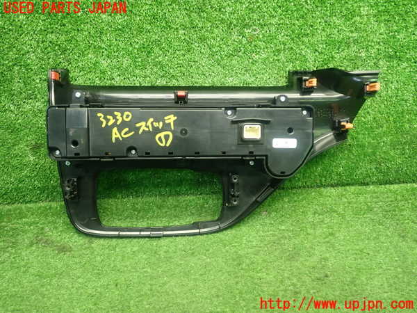 1UPJ-9232306066]アクア(AQUA)(MXPK11)エアコンスイッチ1 中古_3