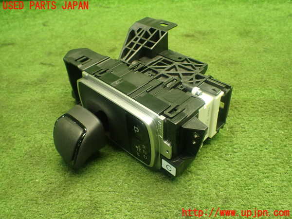 1UPJ-9232307555]アクア(AQUA)(MXPK11)ATシフトレバー 中古_2