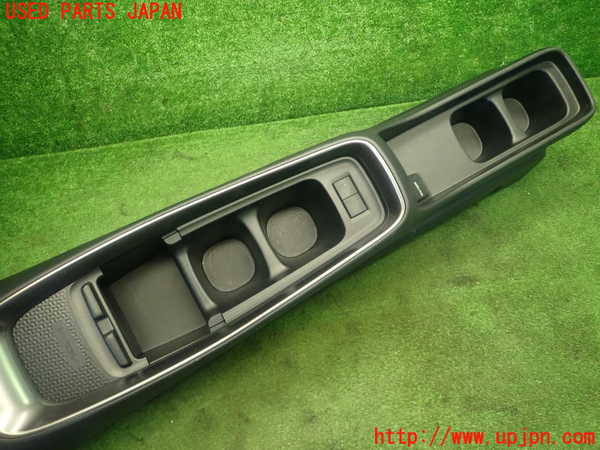 1UPJ-9232307540]アクア(AQUA)(MXPK11)センターコンソール 中古_3