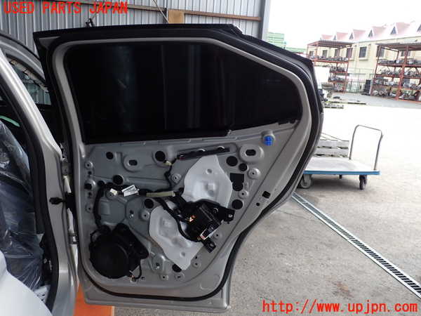 2UPJ-9232311290]DSオートモビルズ ・DS 4(D41YH01)右後ドア 中古(43R-011119 M184)_4