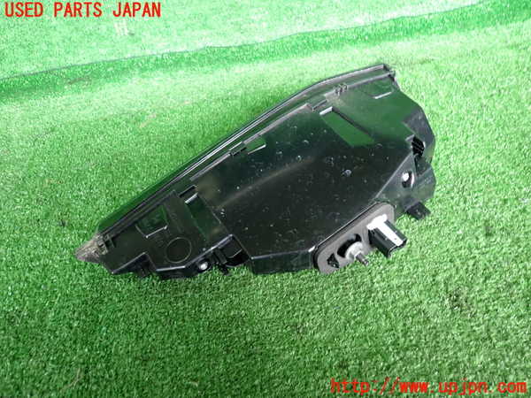 2UPJ-9232311550]DSオートモビルズ ・DS 4(D41YH01)右リアフィニッシャー 中古_2