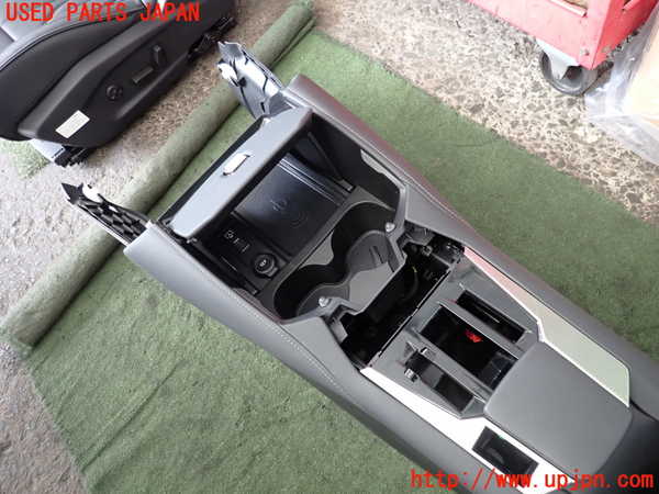 2UPJ-9232317540]DSオートモビルズ ・DS 4(D41YH01)センターコンソール 中古_3