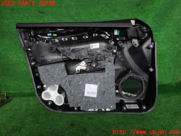 2UPJ-9232311234]DSオートモビルズ ・DS 4(D41YH01)右前ドア内張り 中古_3