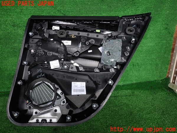 2UPJ-9232311324]DSオートモビルズ ・DS 4(D41YH01)左後ドア内張り 中古_4